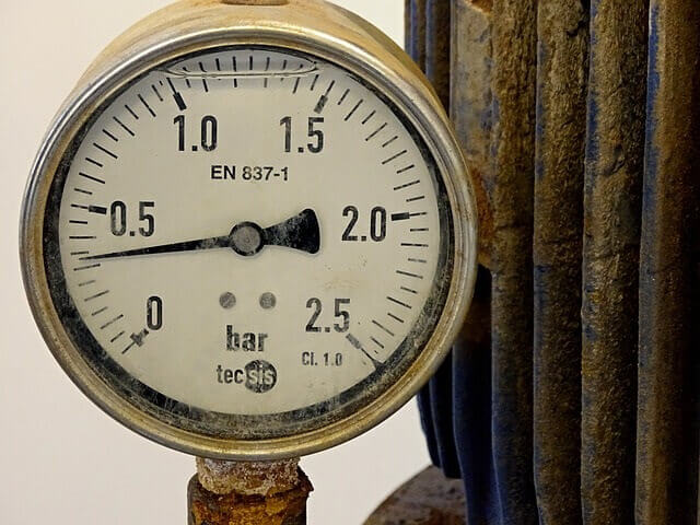 pressure gauge