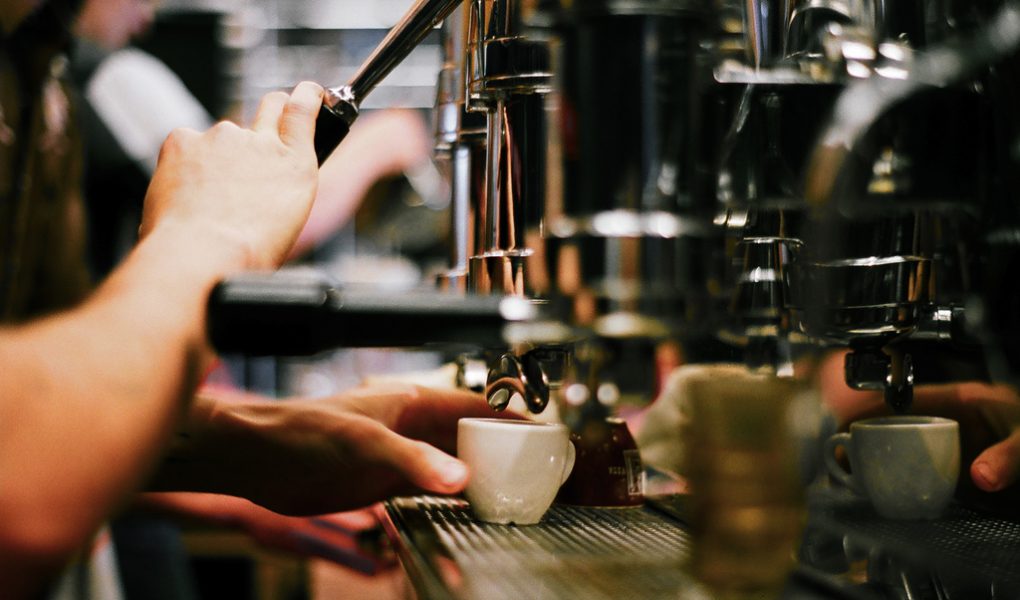 alat kopi yang wajib ada di coffee shop