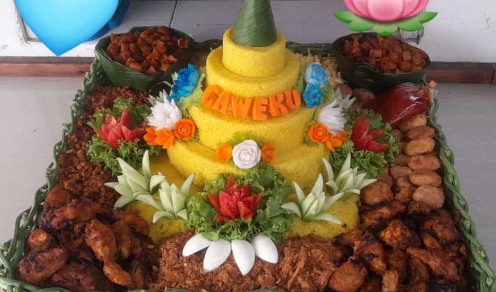 lauk yang ada di nasi tumpeng