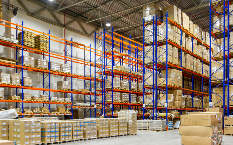 Rak Pallet: Solusi Efektif untuk Penyimpanan Logistik di Berbagai Industri