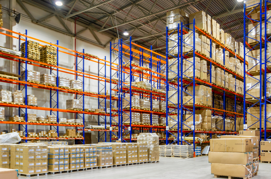 Rak Pallet: Solusi Efektif untuk Penyimpanan Logistik di Berbagai Industri